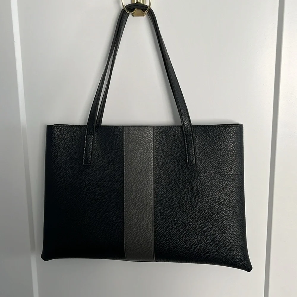 Vince Camuto excellent used